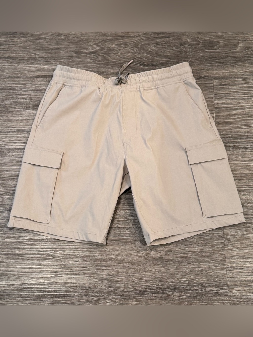 Kenneth Cole Cargo Tech shorts sz M